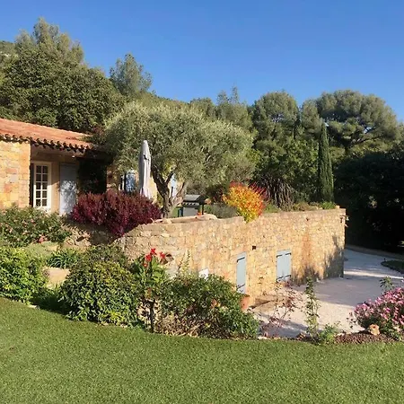 Magnifique Maison Avec Jardin Et Piscine Vue